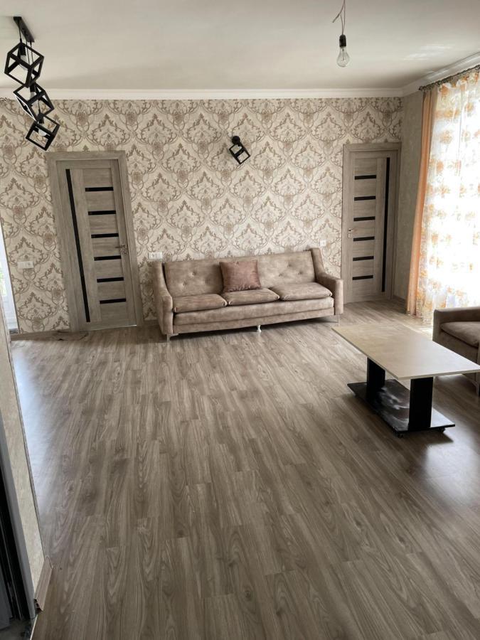 Armani Guest House Martuni Esterno foto